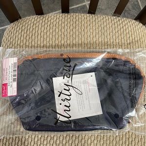 Thirty-One expanding Travel Case